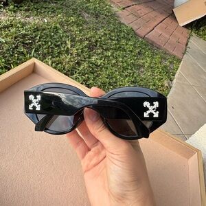 Off-White Black Cateye Sunglasses
